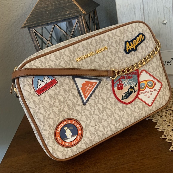 Aspen ♥️ new MK large Crossbody - Picture 8 of 8